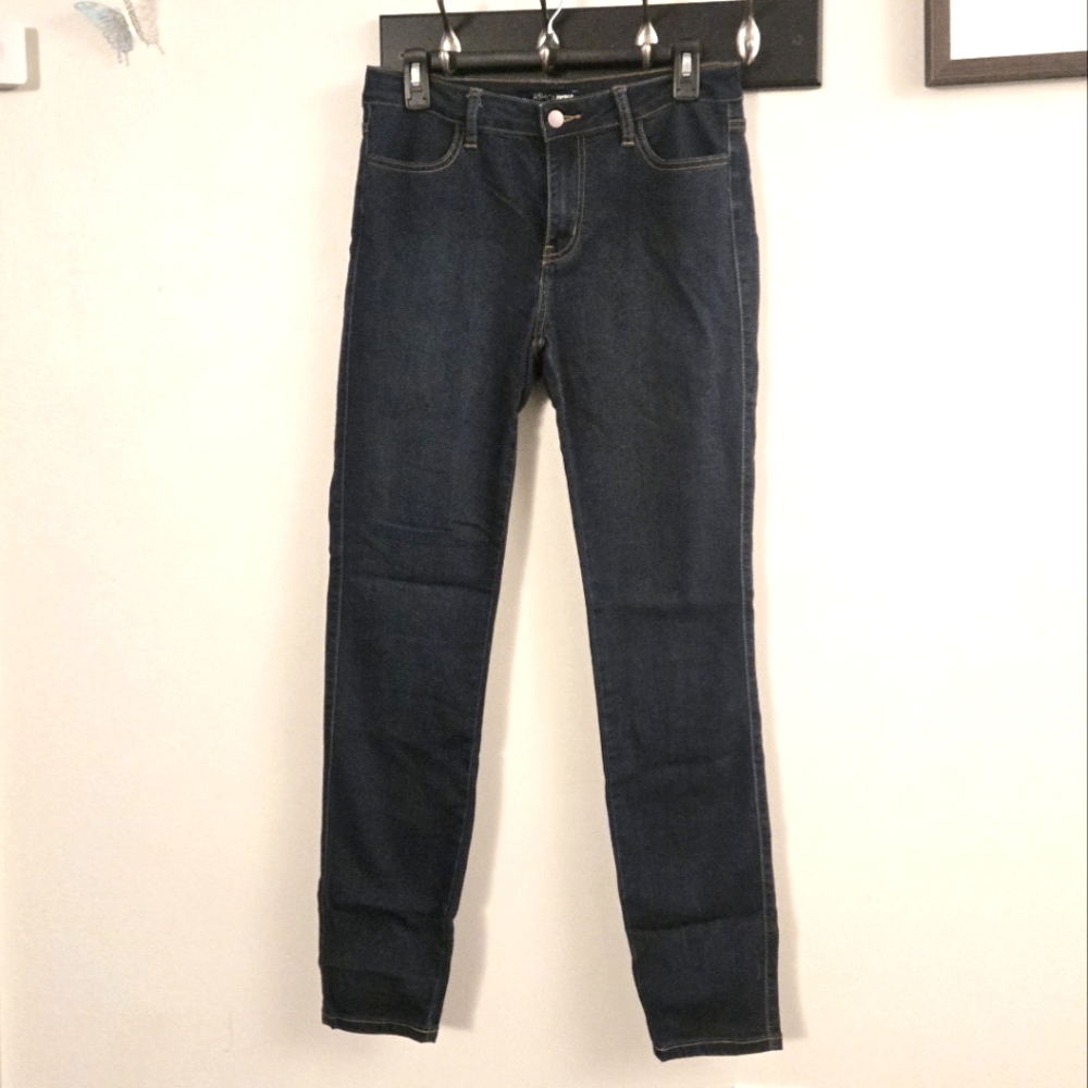 Fashion Nova Super Strech High Wasited Jeans Size 9